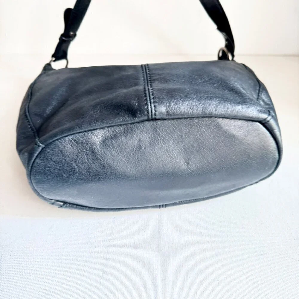 The Sak Black leather Zipper pocket Detail Oval Shoulder Bag
